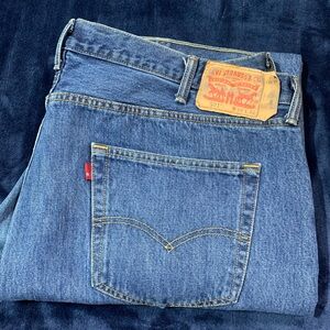 Levi’s men’s 501 buttonfly W44 L32